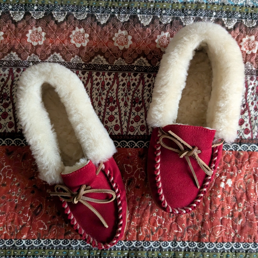 LL Bean Wicked Moccasin Slippers - Picture 2 of 6